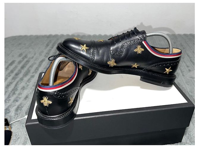 Gucci Scarpe Derby in pelle nera con api e stelle Nero - vista 4