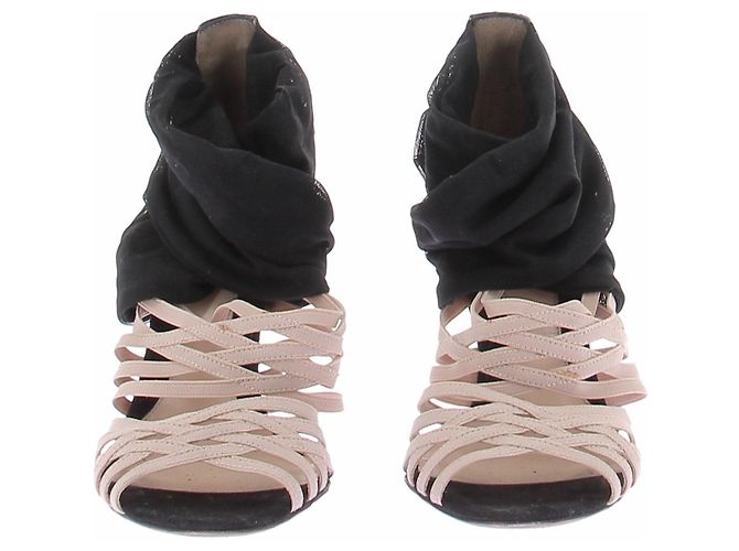 Fendi Décolleté rosa e nere Nero - vista 3
