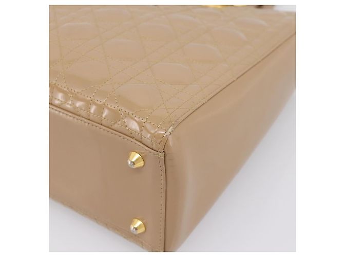 Christian Dior Cannage Lady Dior Large Hand Bag Patent Beige Gold - vista 17