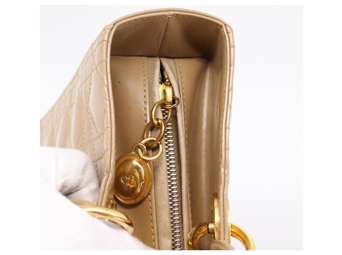 Christian Dior Cannage Lady Dior Large Hand Bag Patent Beige Gold - vista 19