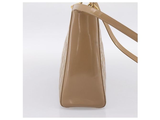 Christian Dior Cannage Lady Dior Large Hand Bag Patent Beige Gold - vista 3