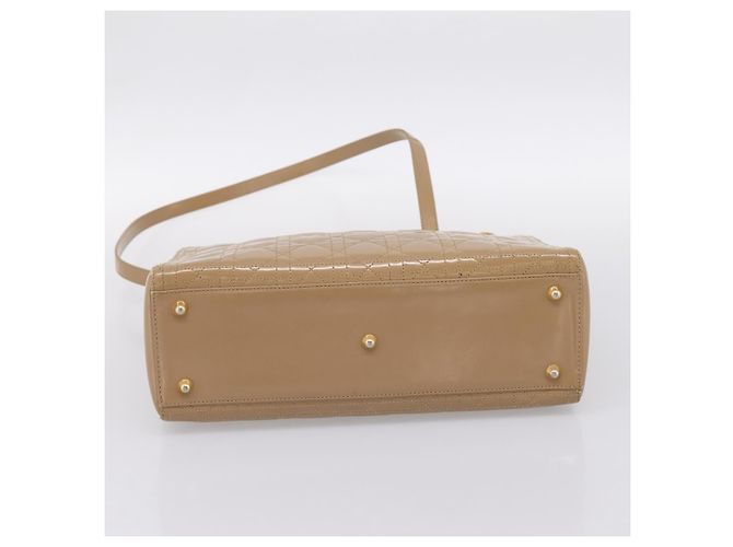 Christian Dior Cannage Lady Dior Large Hand Bag Patent Beige Gold - vista 5
