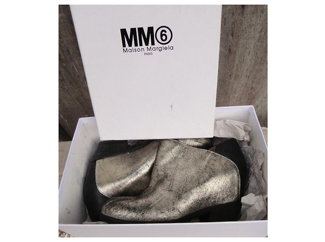 Maison Martin Margiela MM6 Maison Margiela Stivaletti in Pelle Metallizzata Oro e Nera Nero D'oro - vista 3