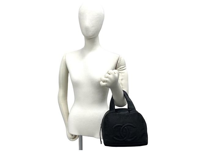 Sac à main en cuir CHANEL Coco Mark Noir - vue 2