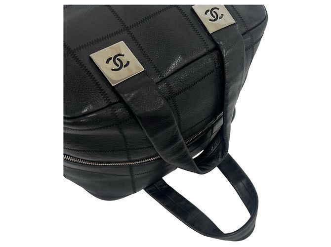Timeless Chanel Mini Boston Tasche aus schwarzem Leder - Ansicht 4