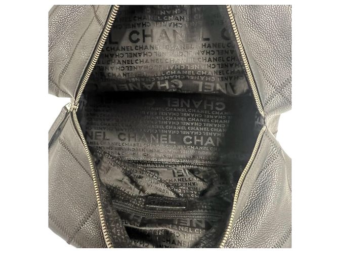 Timeless Chanel Mini Boston Tasche aus schwarzem Leder - Ansicht 9