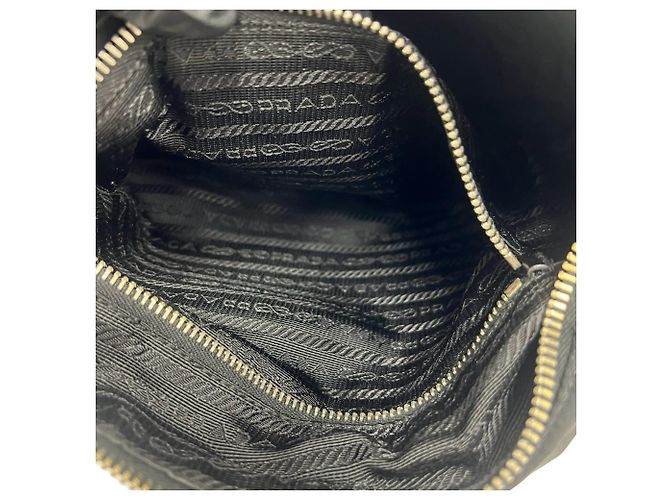 Saffiano Borsa a tracolla Prada con logo triangolare in metallo Nero - vista 10