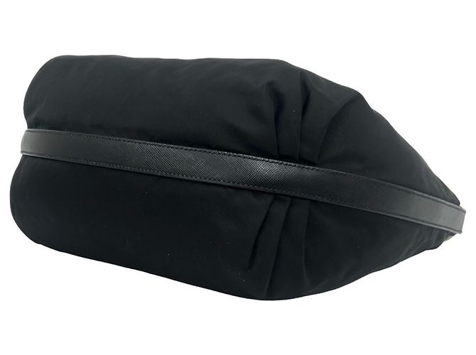 Saffiano Borsa a tracolla Prada con logo triangolare in metallo Nero - vista 8