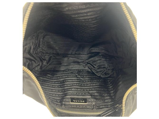 Saffiano Borsa a tracolla Prada con logo triangolare in metallo Nero - vista 9