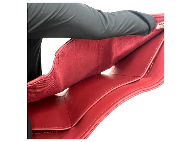 Portafoglio tri-fold in pelle Chanel Coco Mark Camellia Rosso - vista 8