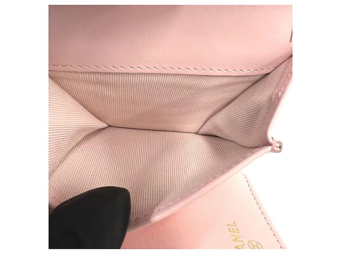 Chanel Pink Matelassé Tri-fold Geldbörse - Ansicht 10