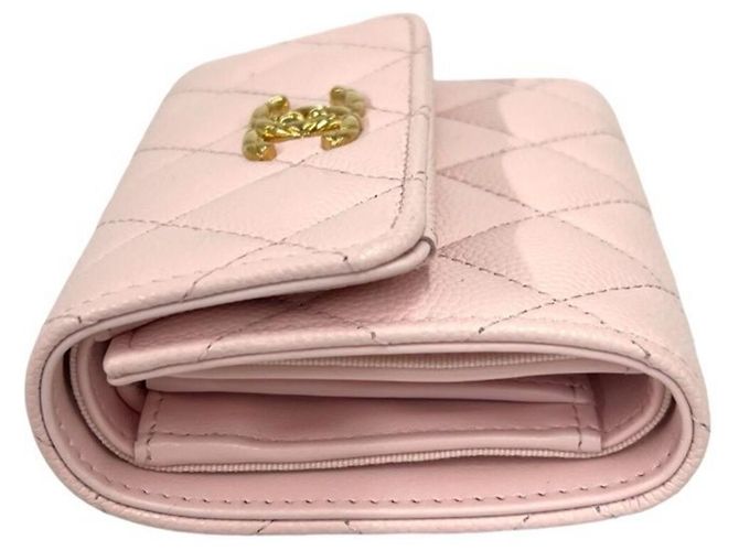 Chanel Pink Matelassé Tri-fold Geldbörse - Ansicht 4