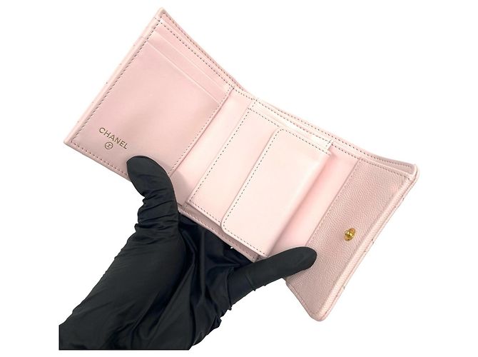 Chanel Pink Matelassé Tri-fold Geldbörse - Ansicht 7