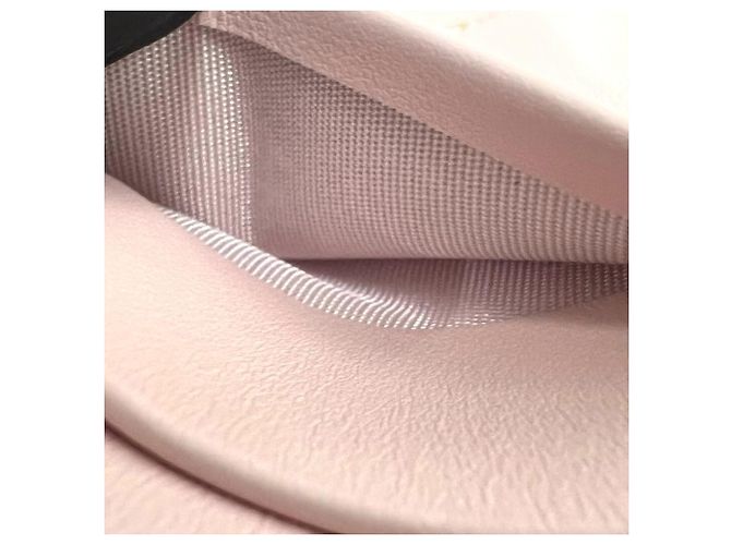 Chanel Pink Matelassé Tri-fold Geldbörse - Ansicht 9