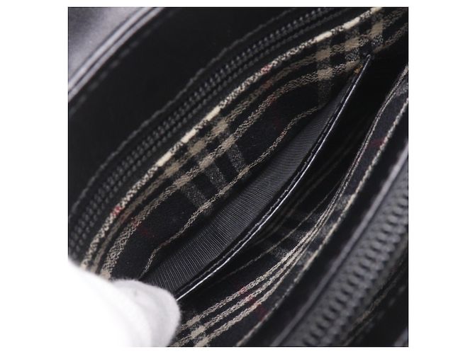 Borsa a tracolla Burberry in pelle di vitello nera Nero - vista 8