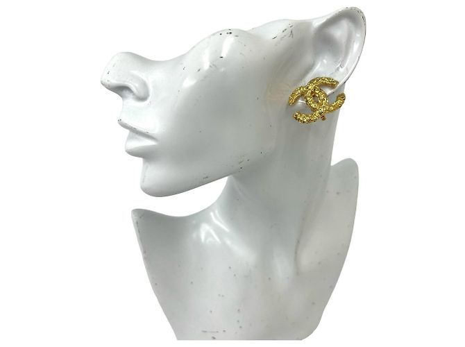 Orecchini Chanel Vintage Coco Mark Motif Lava D'oro - vista 2
