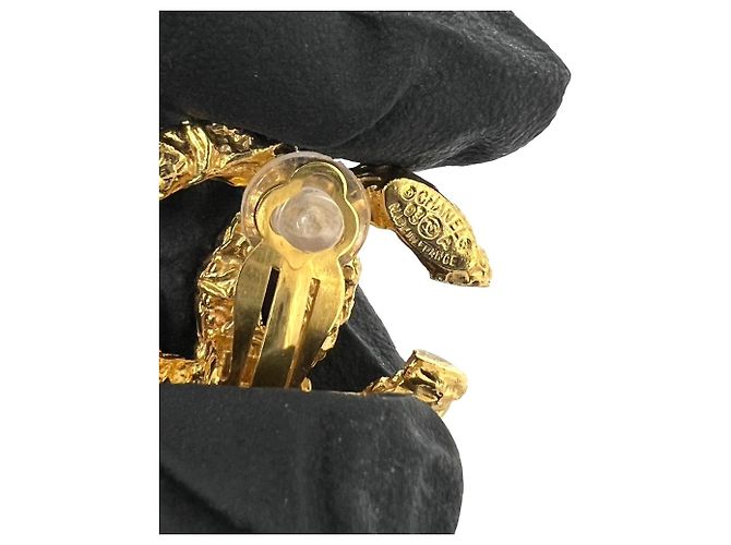 Orecchini Chanel Vintage Coco Mark Motif Lava D'oro - vista 3