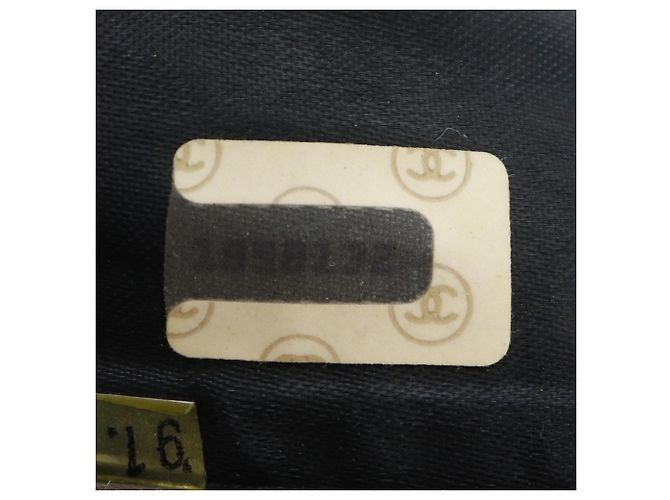 Bolsa de Ombro com Corrente Chanel Matelassé Preto - vista 19