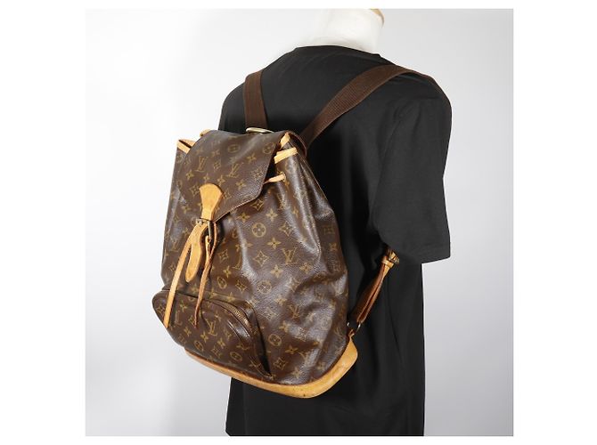 Louis Vuitton MontsourisGM Backpack Brown - view 19
