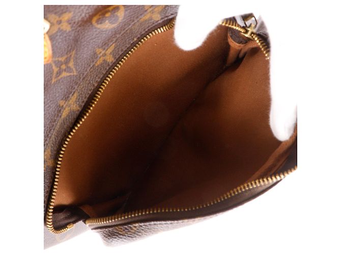 Louis Vuitton MontsourisGM Backpack Brown - view 7