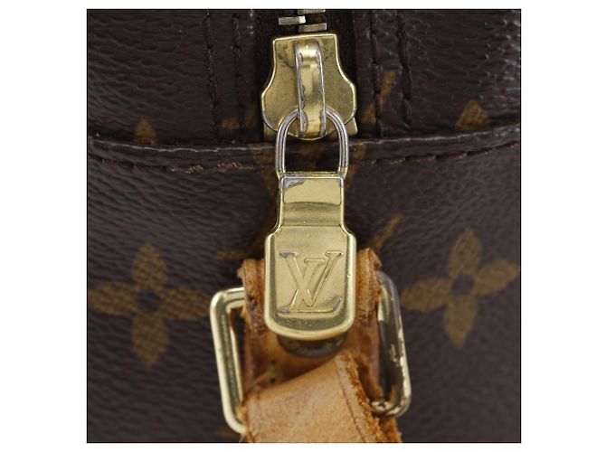 Borsa a tracolla Louis Vuitton Trocadero 24 Marrone - vista 11