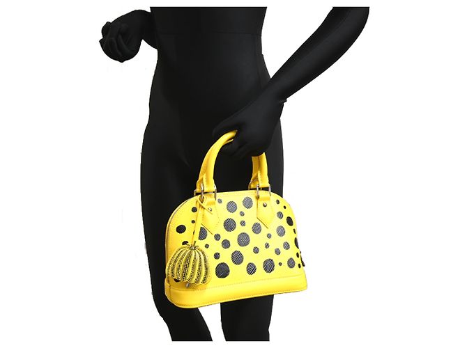 Sac à main Louis Vuitton Alma BB Noir Jaune - vue 9