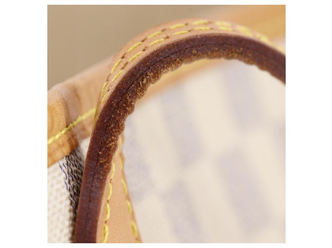 Sac Cabas Louis Vuitton Neverfull MM Blanc - vue 12