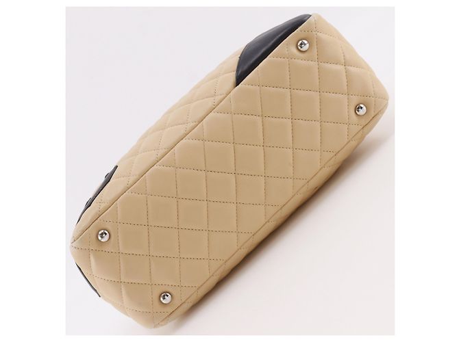 Borsa a tracolla Chanel Cambon Ligne Beige - vista 17