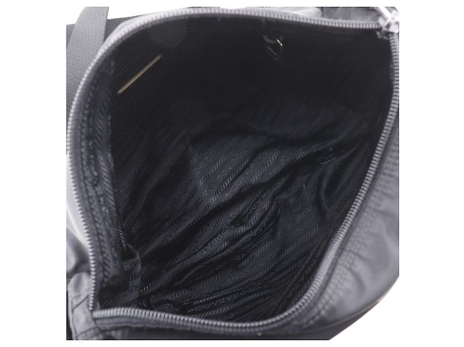 Borsa a tracolla Prada in nylon nero - vista 5