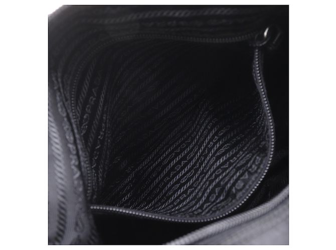 Borsa a tracolla Prada in nylon nero - vista 6