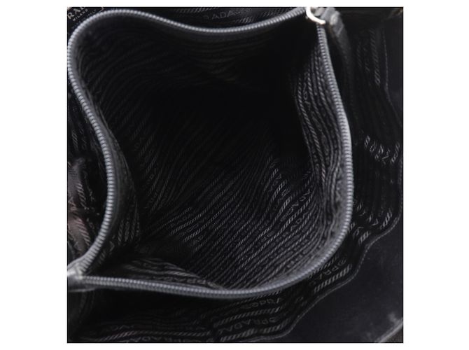 Tote Sac cabas Prada en nylon noir - vue 9