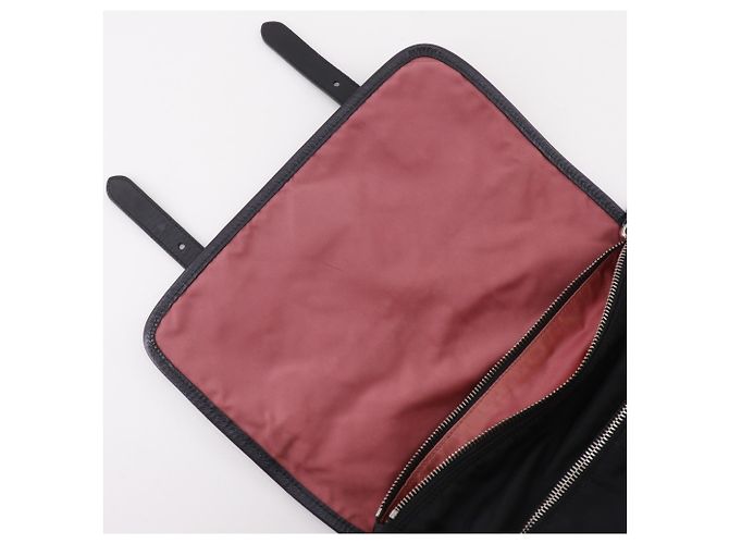 Prada Nylon Schultertasche Schwarz mit Logo - Ansicht 12