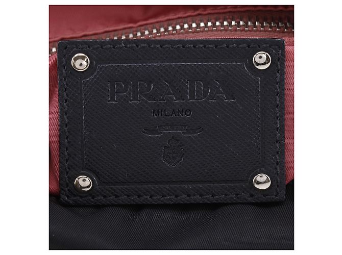 Prada Nylon Schultertasche Schwarz mit Logo - Ansicht 17