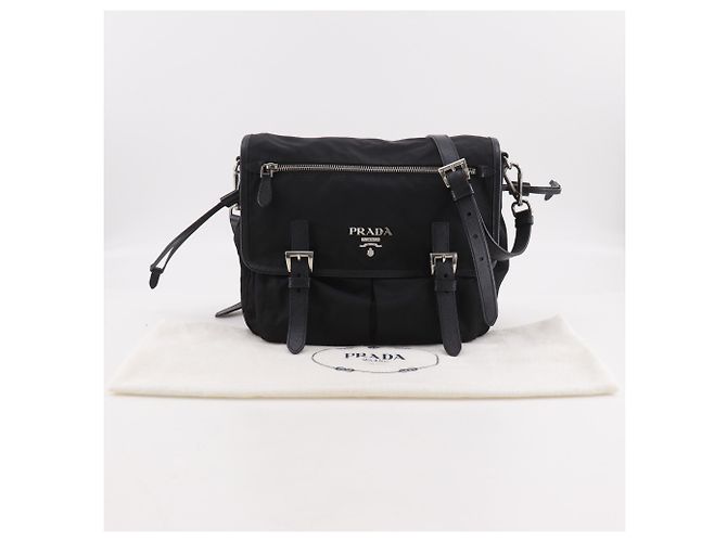 Prada Nylon Schultertasche Schwarz mit Logo - Ansicht 20