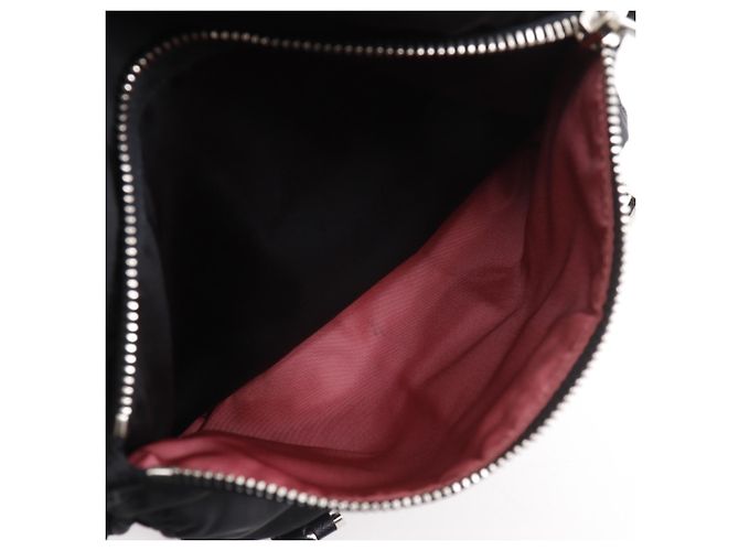 Prada Nylon Schultertasche Schwarz mit Logo - Ansicht 6