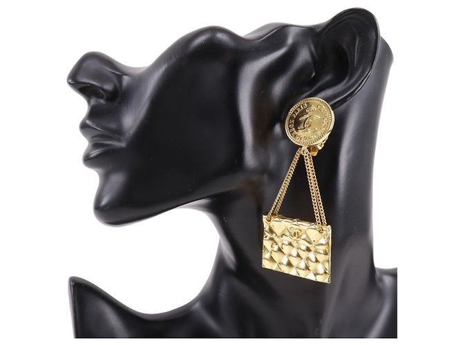 Brincos de clip Chanel Coco Mark Dourado - vista 2
