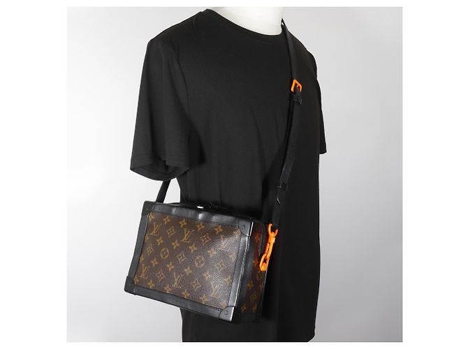 Louis Vuitton Soft Trunk Shoulder Bag Brown - view 15