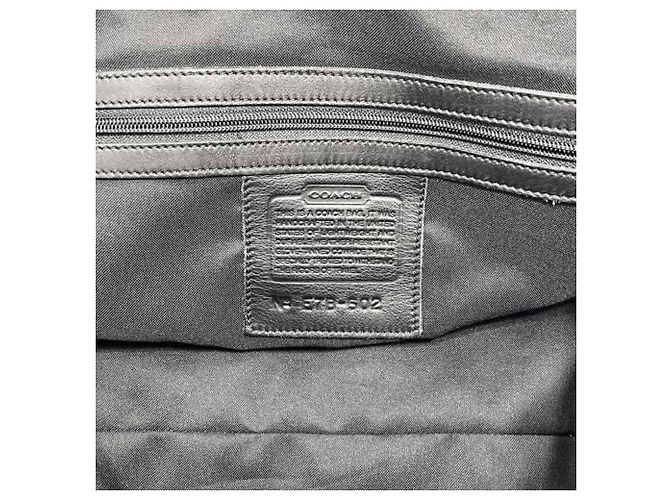 Coach Boston Bag aus schwarzem Leder - Ansicht 4