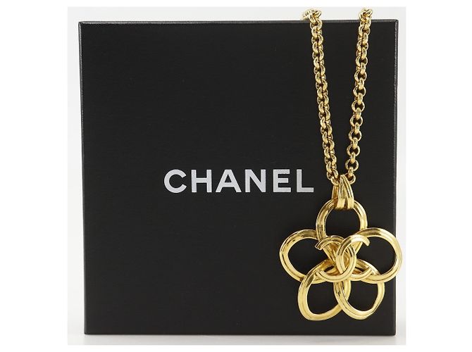 Colar Chanel Coco Mark Flower Dourado - vista 11