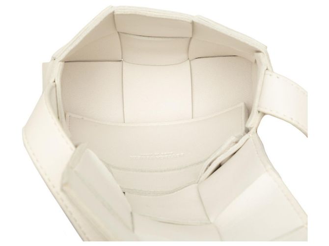 Borsa a tracolla Mini Crossbody Bottega Veneta Maxi Intrecciato Cassette Bianco - vista 4