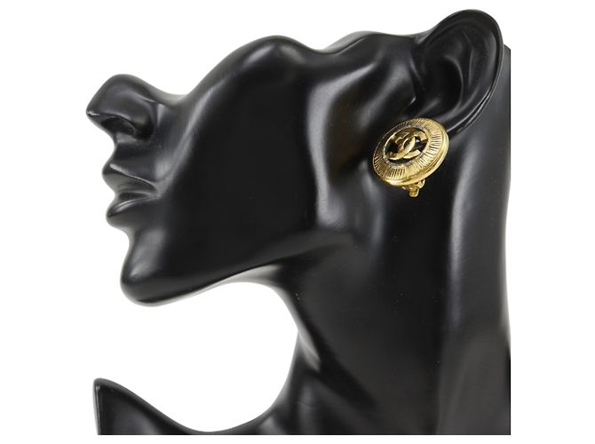 Orecchini a clip Chanel Vintage Coco Mark - vista 2