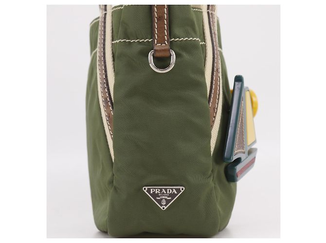 Mini borsa tote Prada in nylon kaki Cachi - vista 14
