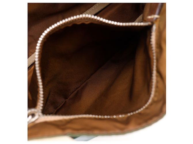 Mini borsa tote Prada in nylon kaki Cachi - vista 7