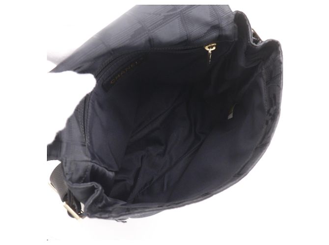 Borsa a tracolla Chanel in tela di nylon nera Nero - vista 5