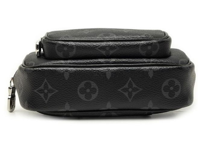 Louis Vuitton Monogram Eclipse Outdoor Pochette Nero - vista 3