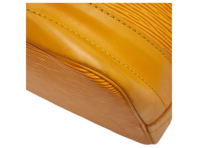 Borsa Louis Vuitton Epi Noe a tracolla Giallo - vista 4