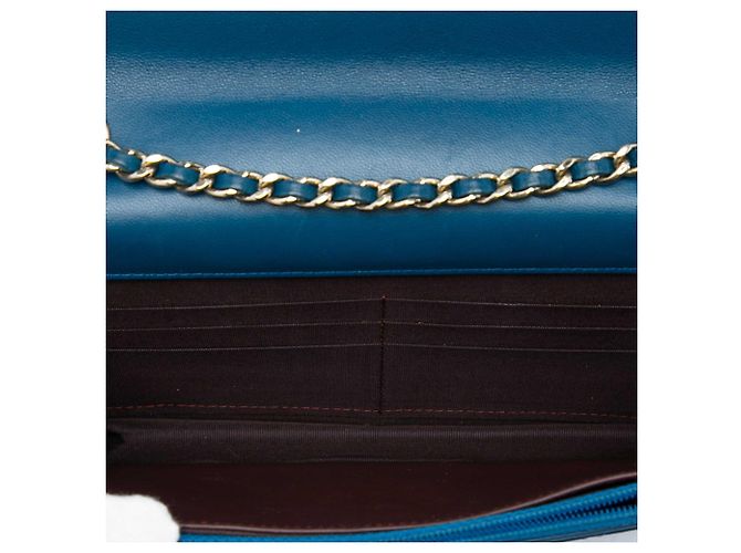 Chanel Blue Quilted Lambskin Trendy CC Wallet On Chain - vista 4