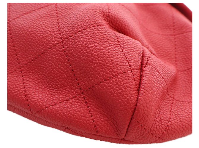Borsa cintura Chanel Red Quilted Caviar Zip and Carry Rosso - vista 12