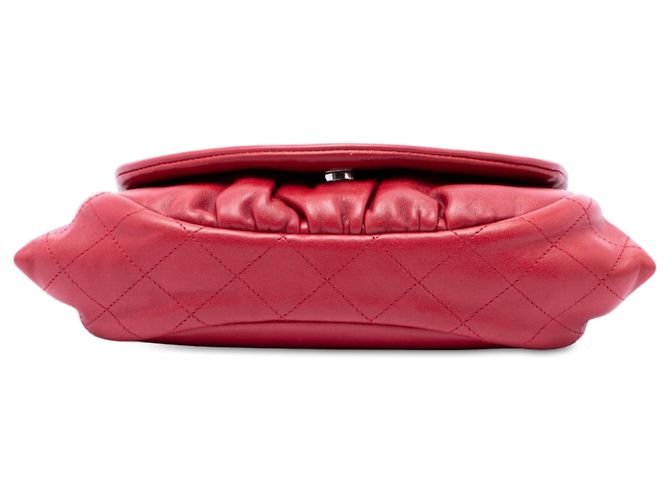 Chanel Red CC Quilted Lambskin Half Moon Wallet on Chain Rot - Ansicht 3