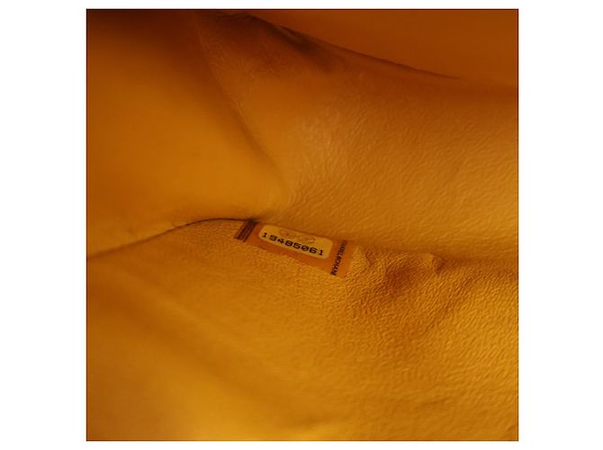 Chanel Yellow Medium Classic Lambskin Double Flap Giallo Senape - vista 5